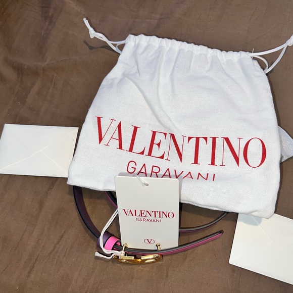VALENTINO GARAVANI
Pink & Purple VLogo Reversible Belt - Picture 3 of 5